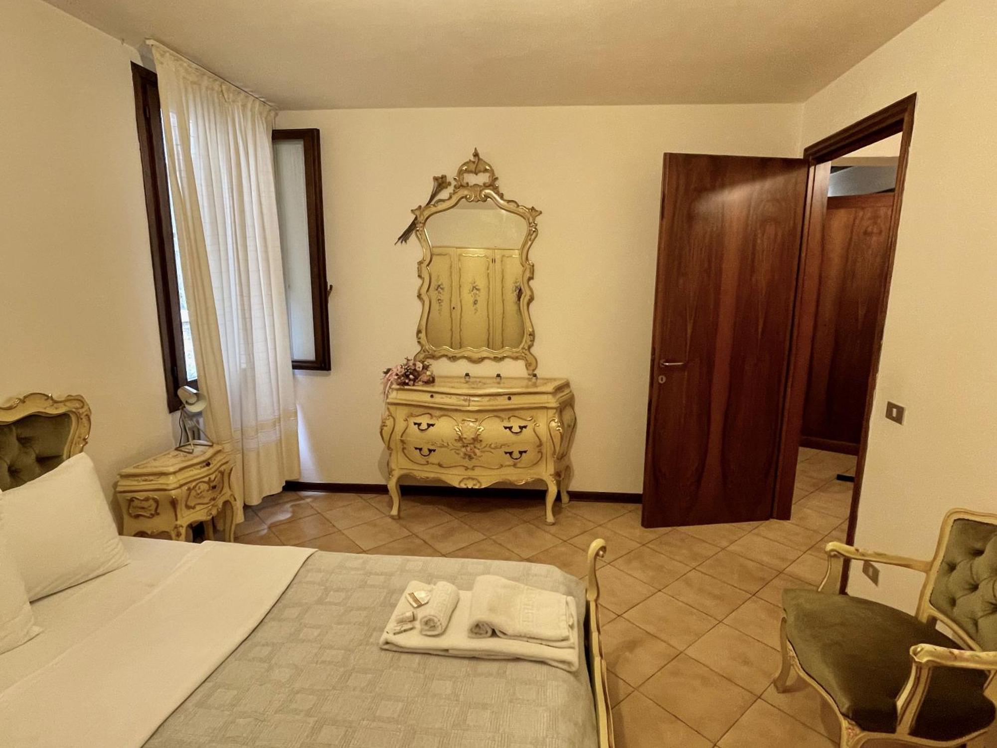 Ferienwohnung Palazzo Bianchetti Treviso Zimmer foto