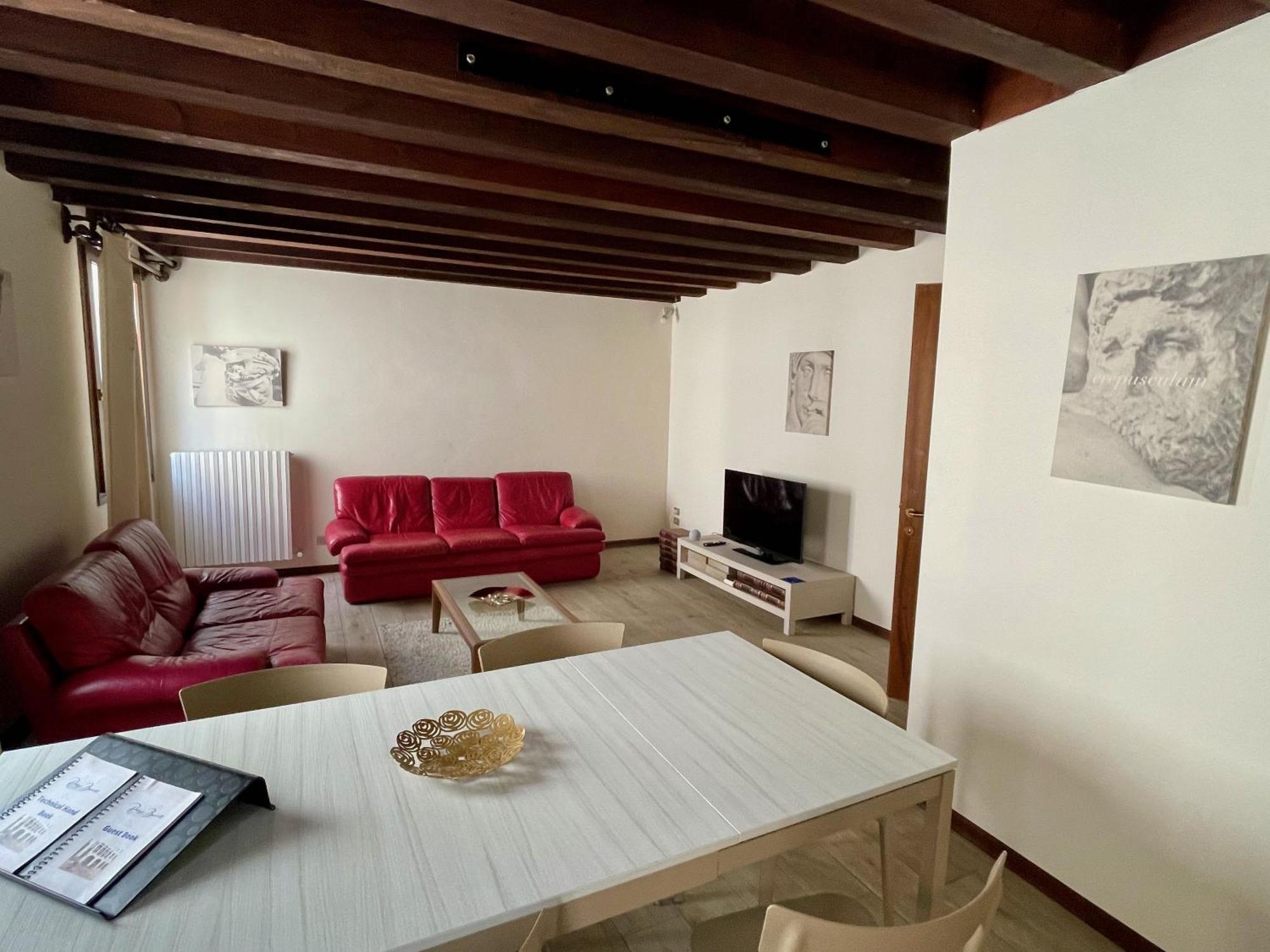 Ferienwohnung Palazzo Bianchetti Treviso Zimmer foto